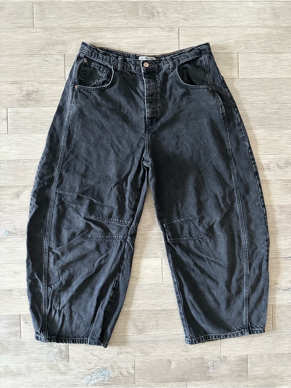 We The Free Lucky You Mid Rise Barrel Washed Black Relaxed Jeans Size 31